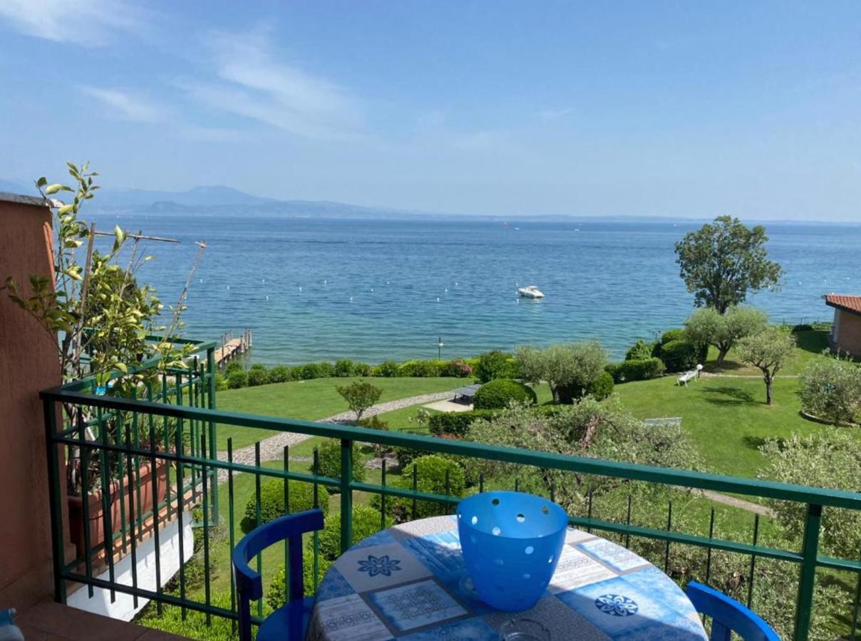 Front Lake Amazing View Manerba del Garda Exterior foto